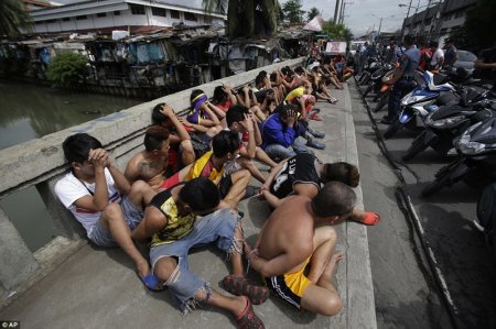 Филиппины залиты кровью: по призыву нового президента массово убивают наркоманов и наркодилеров.