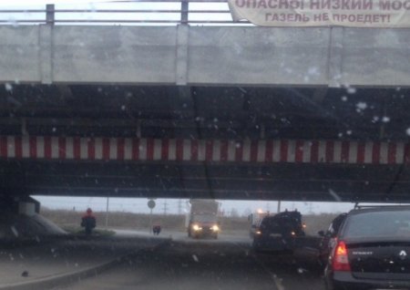 "Мост глупости" в Санкт-Петербурге отметил свою юбилейную аварию