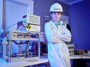 Маленький гений: 12-летний американец Джексон Освальт собрал дома действующий ядерный реактор и попал в Книгу рекордов Гиннесса