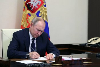 Путин подписал указ о длинных майских праздниках