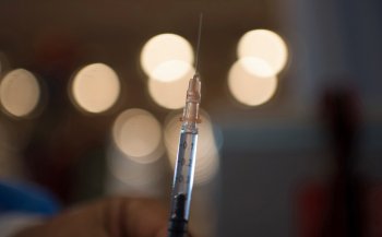 Мурашко назвал процент заболевших COVID-19 после вакцинации