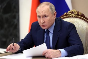 Путин утвердил повышение минимального размера оплаты труда в России