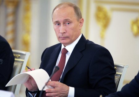 Путин подписал "закон Яровой"