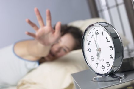 Ученые обнаружили, что недосып приводит к перееданию