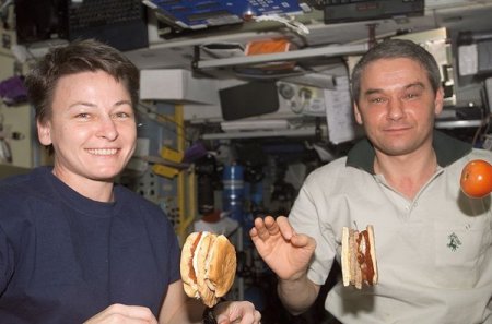 Космическая еда: что ели, едят и будут есть космонавты из разных стран