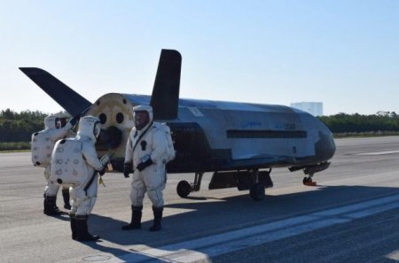 Секретный космолет ВВС США X-37B завершил двухлетнюю миссию