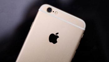 Apple придётся ответить в судах Европе за умышленное замедление старых iPhone