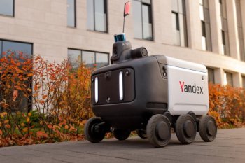 «Яндекс» выпустила роботов-доставщиков третьего поколения — они вместительнее, лучше ориентируются и передвигаются