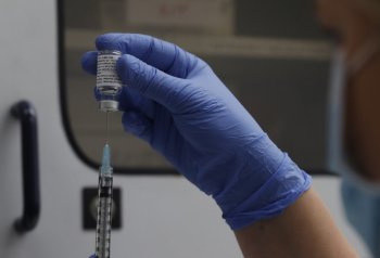 ВОЗ одобрила девятую вакцину против коронавируса