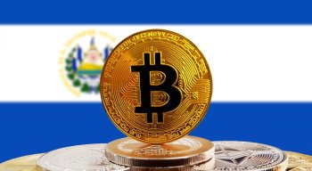 Сальвадор купил биткоинов на $15 млн на фоне резкого падения курса криптовалюты