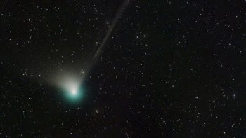 Недавно открытая зелёная комета скоро появится в ночном небе Земли впервые за 50 тысяч лет