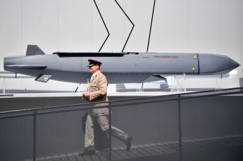 Российские военные захватили британскую ракету Storm Shadow